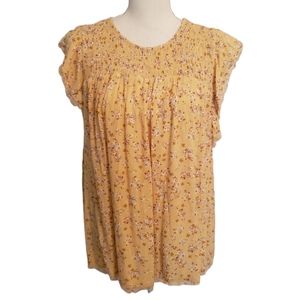 🌺Beautiful Flowered Top Blouse